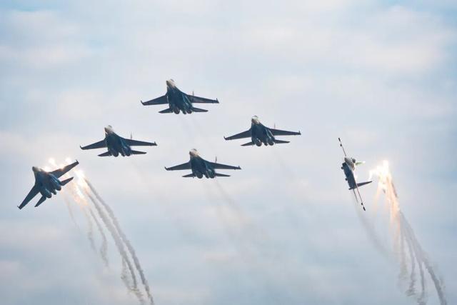 2025年南昌文旅杀疯了！十大名场面让全网狂刷“立刻出发”