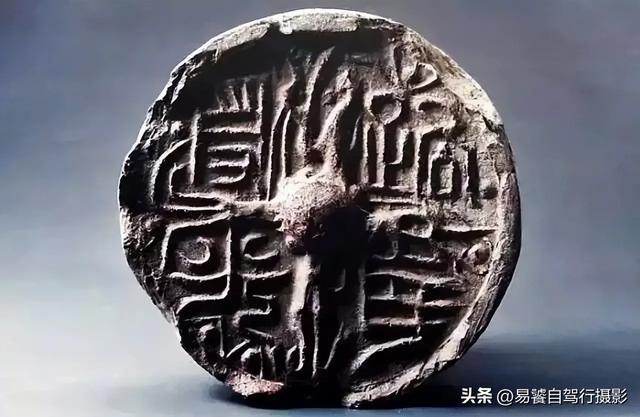 震撼！故宫瓦当	，紫禁城守望者；中式美学老屋瓦当 只有中国人才懂