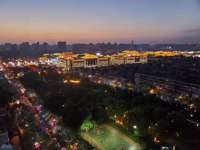 西安这“大”没吹牛！城墙跑一圈要半小时，高铁直通重庆