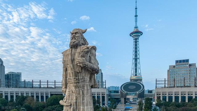 湖南拥有4个大城市：岳阳没有意外，常德、湘潭无缘，株洲排在第2