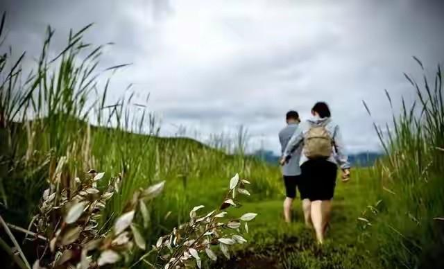 两性关系，惊人发现，60岁与异性靠近，根本不是桃花运！而是这个