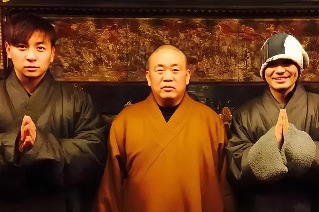 面相早变了！释永信82年旧照曝光，眼长嘴薄脸没肉，一切有迹可循