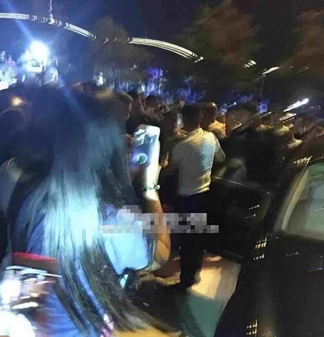 “牡丹花下死，做鬼也风流”！如今，谁也救不了44岁的宋小宝