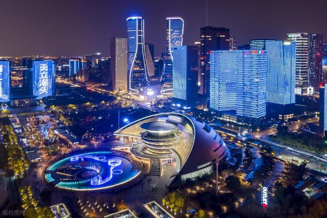 2025年中国百强城市排行榜出炉，杭州凭啥取代广州进入前四名