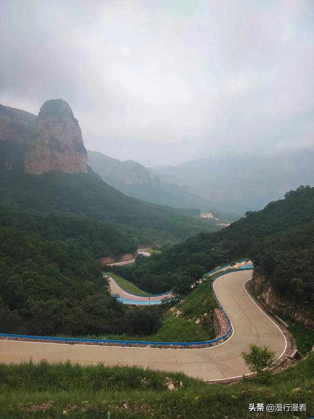 打卡长城岭