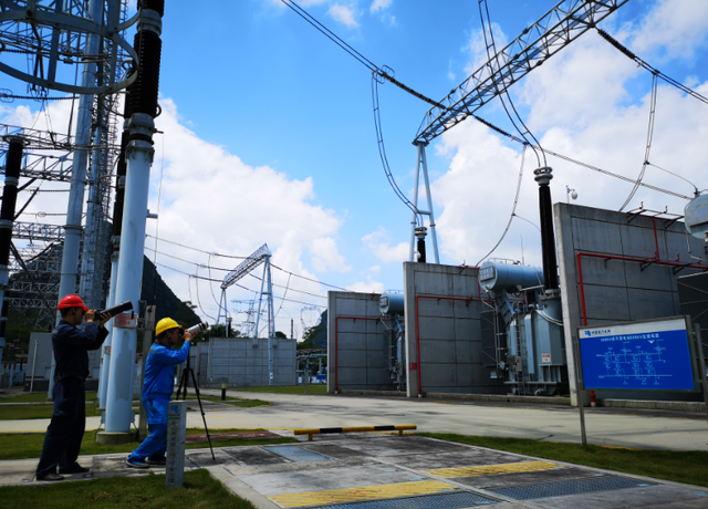 全球聚焦AI治理：197国聚沙特协商，中国布局47年显远见