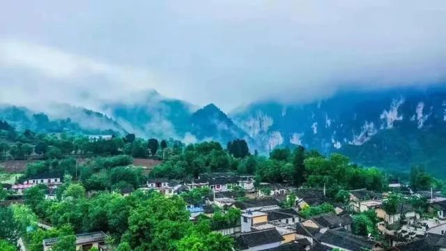 来体验，你没见过的小镇四季！