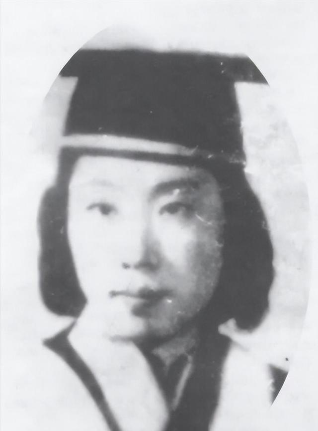 2004年毛、刘两家聚会，王光美说出一句话，李敏李讷顿时红了眼眶