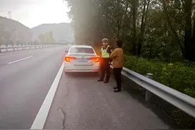 高速违停危害大 切莫侥幸图方便 | 违法曝光图片