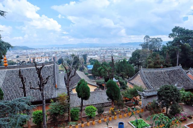 昆明一小时动车直达，700年元代古寺，滇南无双寺，西宗第一山