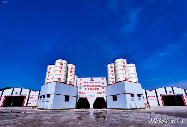 一路连渝川黔滇：总投资1416亿渝昆高铁预计2026年底全线通车