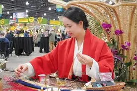 “90后”四川省劳模杨隆梅：用一根竹丝串起非遗传承赋能乡村振兴路图片