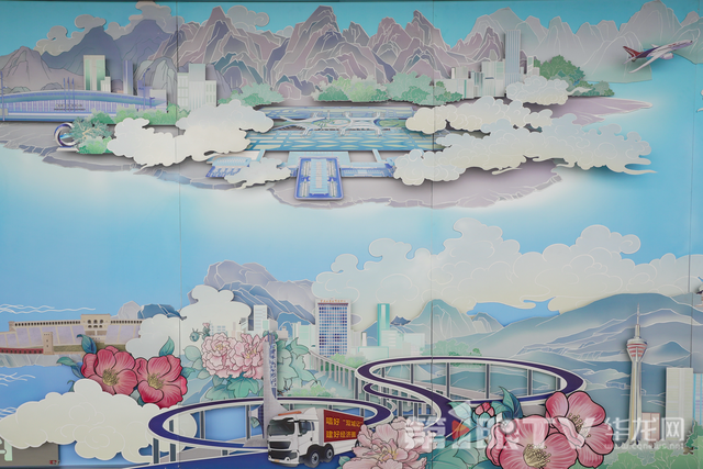 赶飞机也能赏壁画 重庆江北国际机场景观又上新了