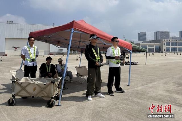 西安暑期迎来无人机考证“热潮” 低空经济领域成就业“新赛道”