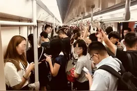 手机卡顿运作慢？修机师傅说出3个技巧，照着做手机再也不卡顿！图片