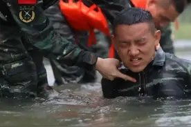 【震撼体验】特战队员极限虐俘训练，隔着屏幕都感受到肺泡炸裂图片