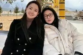 封杀近四年！49岁赵薇近况再曝：事业婚姻全无，头发剪短苍老不堪图片