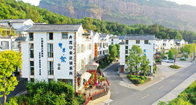 丹霞山秋冬攻略｜一场让手机内存爆掉的视觉暴击之旅，解锁四季皆宜的地质奇观新体验