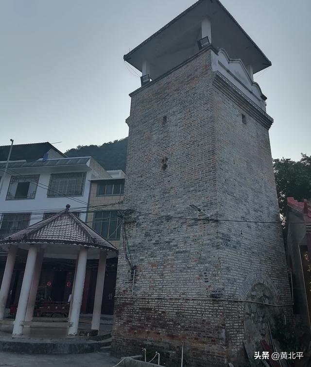 广西南宁市隆安县乐庄街内有炮楼，为何不列入文保单位？