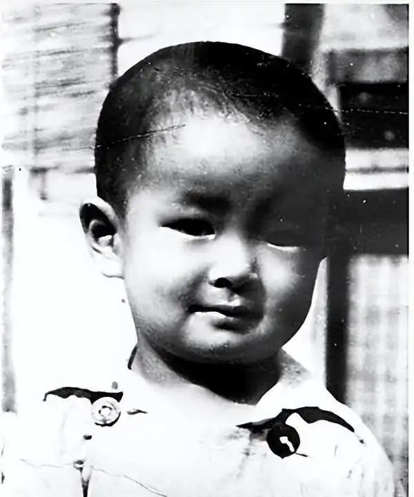 濮存昕：家人相继去世，如今72岁不敢老去，还要照顾年迈的老母亲