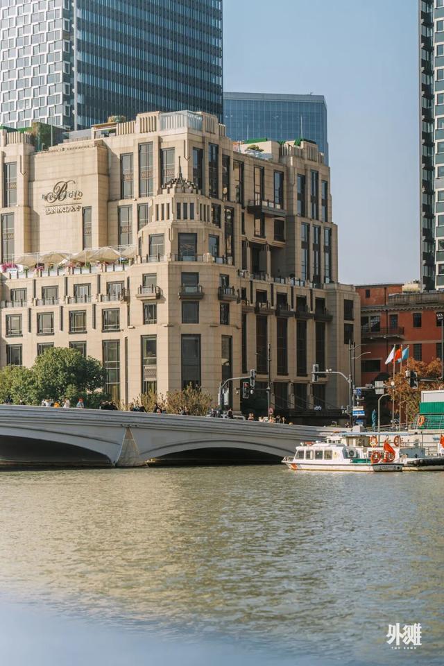 这里，是与世界同频的远见