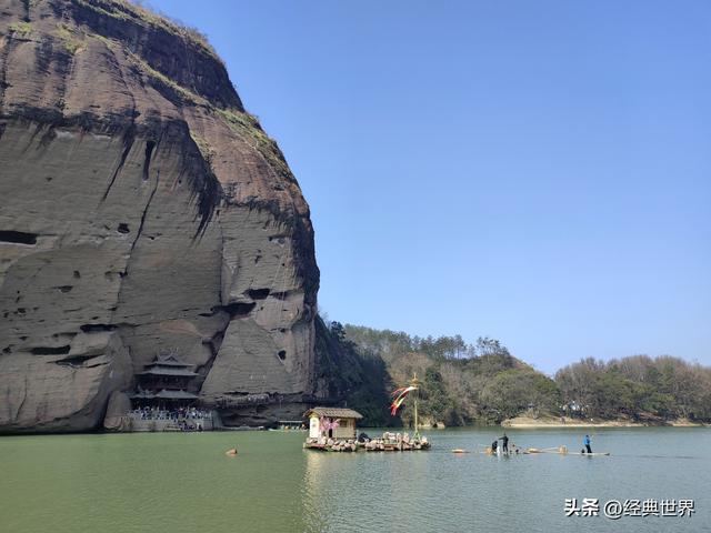 龙虎山三绝之古越族崖墓群