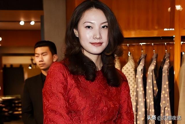 出轨9年后，再看谢杏芳的现状，才知道她当初的原谅才是最大报复