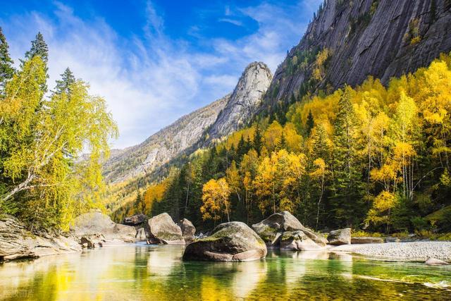 适合9月出发的旅行地！这6个地方即将上演最美的秋色，美得不像话