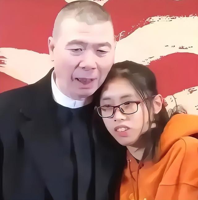 徐帆回应离婚五个月后，冯小刚再惹争议，养女徐朵竟成了导火索