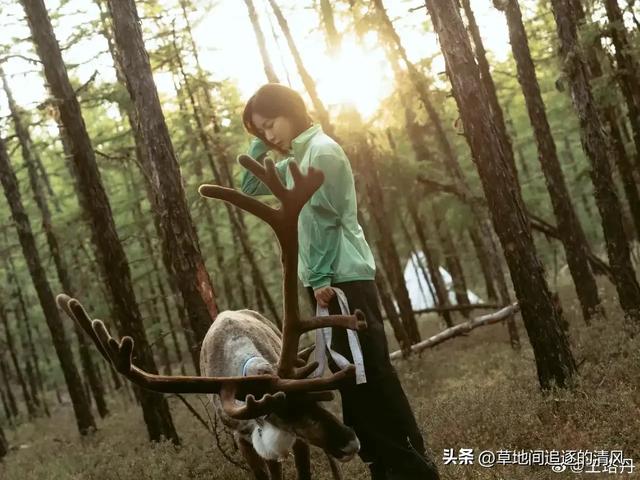 她真的是人间清醒，20多岁时就大红大紫，可她却非常低调，没有飘