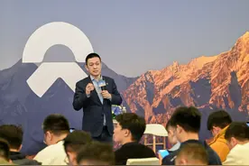 蔚来创始人李斌：公司经营现金流健康，明年销量翻番没问题图片