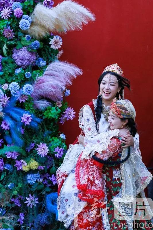 【央媒看天山】新疆乌鲁木齐:乐游大巴扎