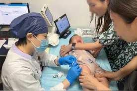 8个月宝宝接种两种疫苗，突患白血病不治身亡，父母起诉疾控中心图片