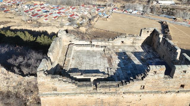 明长城——镇虏楼（长伸地）