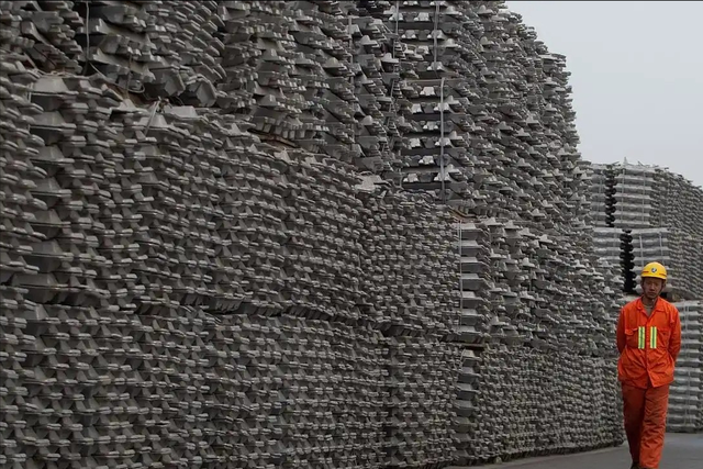 人民币遭伏击！伦敦交易所踢中国出局，紧要关头全球资本弃美投中