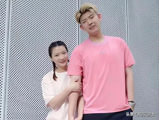 黄雅琼婚后大变样！运动员时期青涩有活力，如今身材圆润发福明显