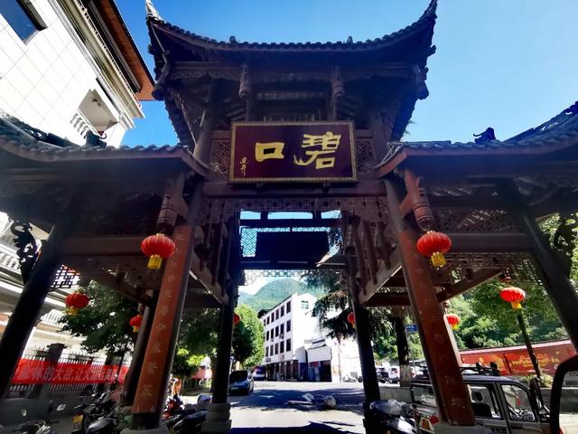 天凉好个秋，不如去甘肃的古镇里走一走