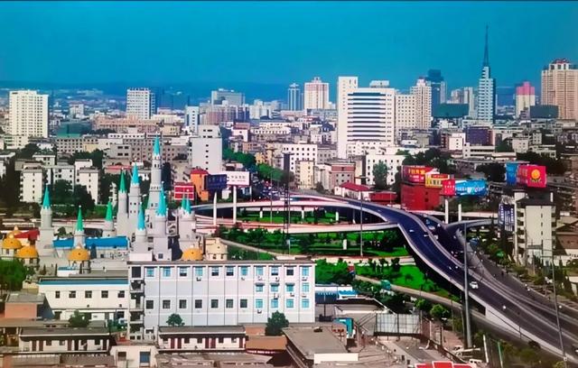 洛阳人，还记得桥北头的“鬼城”吗？它曾是洛阳旅游的顶流