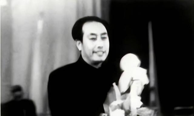 66年，宋任穷通知吴德来北京工作，吴德却说：能不能不去？