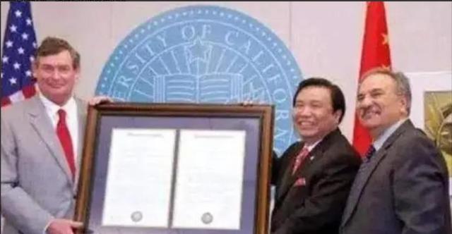 报应来了！捐给美国7千万，满嘴“中国穷关我啥事”，如今破产了