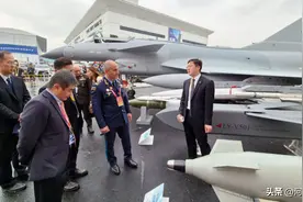 刚买枭龙，又来珠海考察歼10，阿塞拜疆或下单成体系装备图片