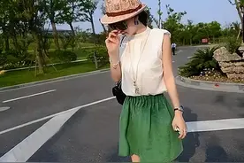 18年四川女留学生，偷偷转走父亲300万积蓄，随后带男友国外挥霍图片