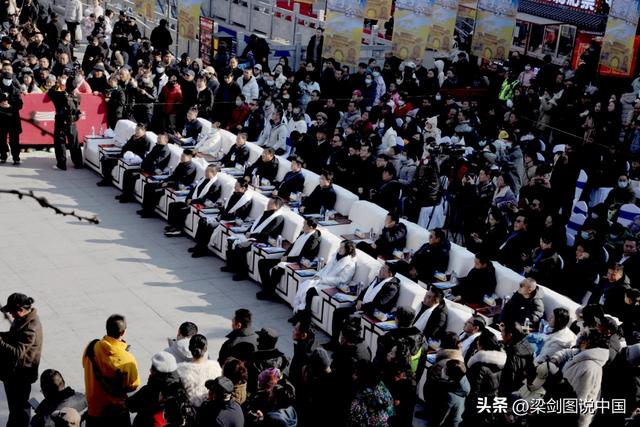 2025年青海同仁热贡文化唐蕃古道行兰州站农文旅商推介活动启幕。