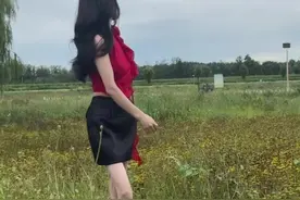 “给你们看看79斤的腿有多恐怖”杜淳妻子王灿患病暴瘦自嘲，确诊肠易激综合征图片