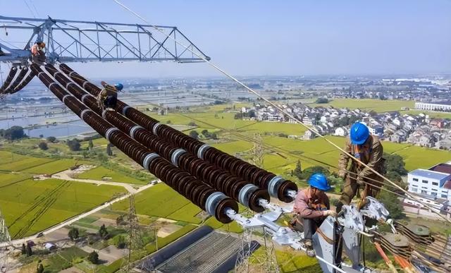 中国定义世界标准！让美欧无可奈何的特高压技术，究竟有多厉害？