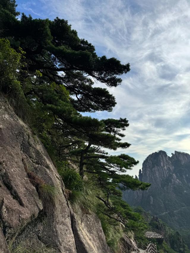 徒步三山五岳：安徽黄山！