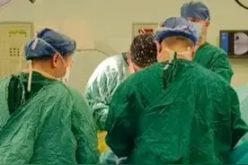 项立刚：医生做台手术还不如跑外卖？感觉轻松还不费脑子！图片