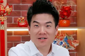 网友质疑与辉同行卖奢侈品差价600，粉丝回应：产品不同 相信宇辉图片