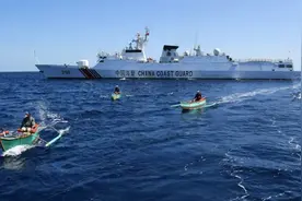 中国在仁爱礁取得大捷，船上菲军束手就擒，菲律宾承认自己败了图片