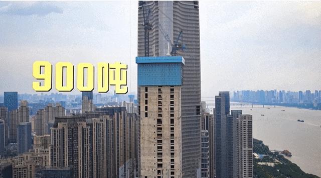 花700亿建中国第一高楼，如今17年过去，高楼却成最大烂尾楼